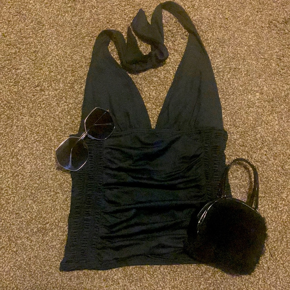 DKNY swimming suit top size small in womens
